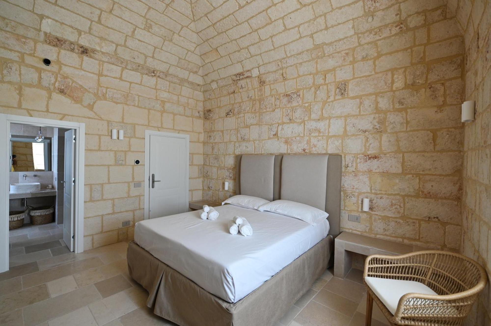 Bed and Breakfast Palazzo Momi Барі Екстер'єр фото
