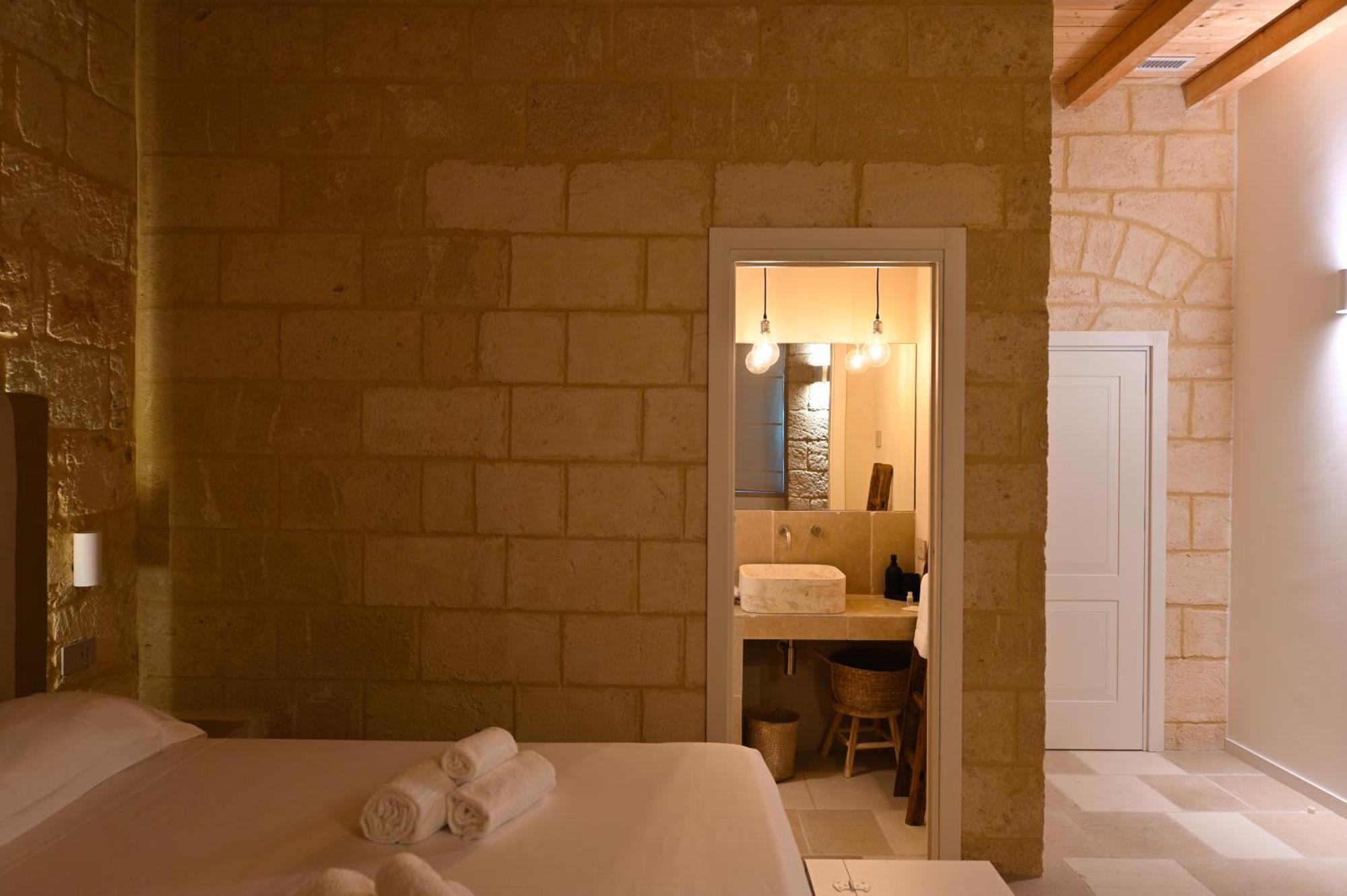 Bed and Breakfast Palazzo Momi Барі Екстер'єр фото
