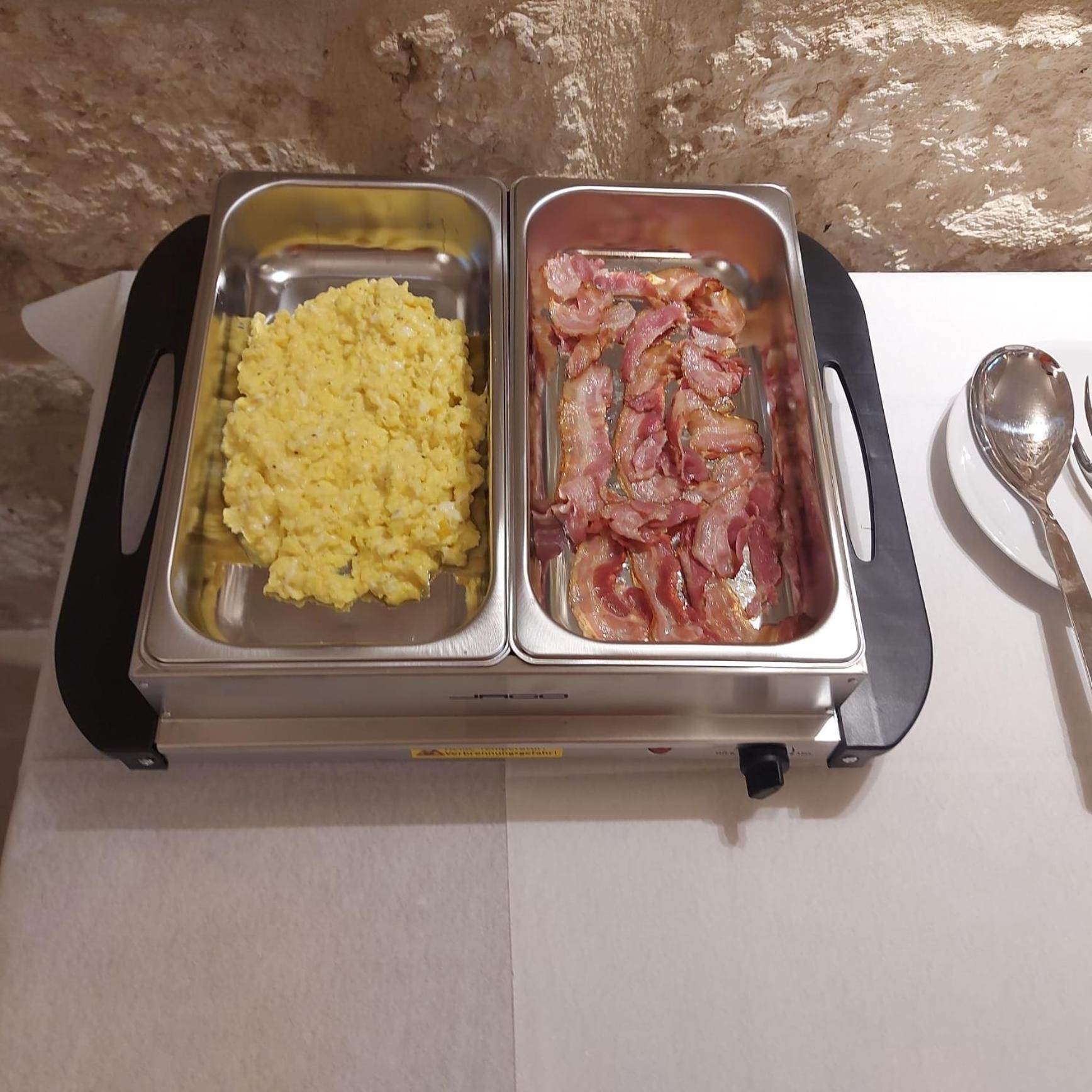 Bed and Breakfast Palazzo Momi Барі Екстер'єр фото